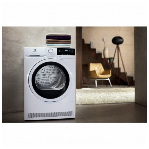 Отдельностоящая сушильная машина Electrolux EW8HR359S